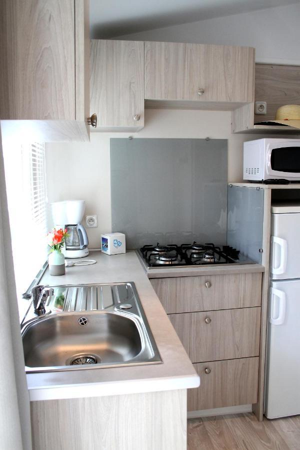 Camping Resort Les Champs Blancs Agde Esterno foto