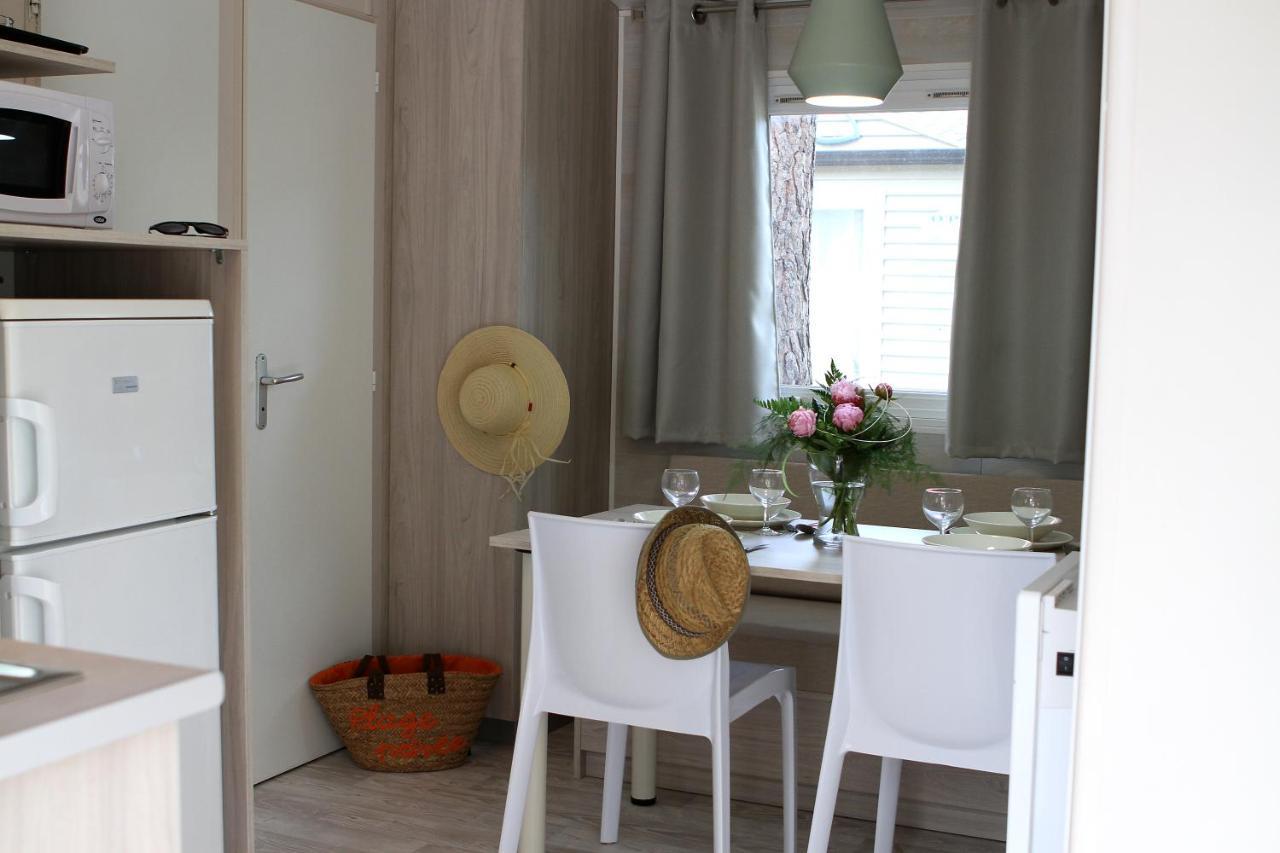 Camping Resort Les Champs Blancs Agde Esterno foto