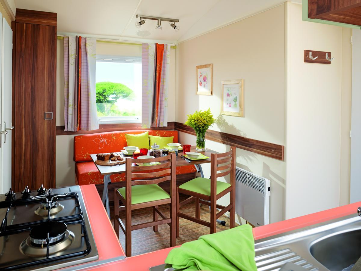 Camping Resort Les Champs Blancs Agde Esterno foto
