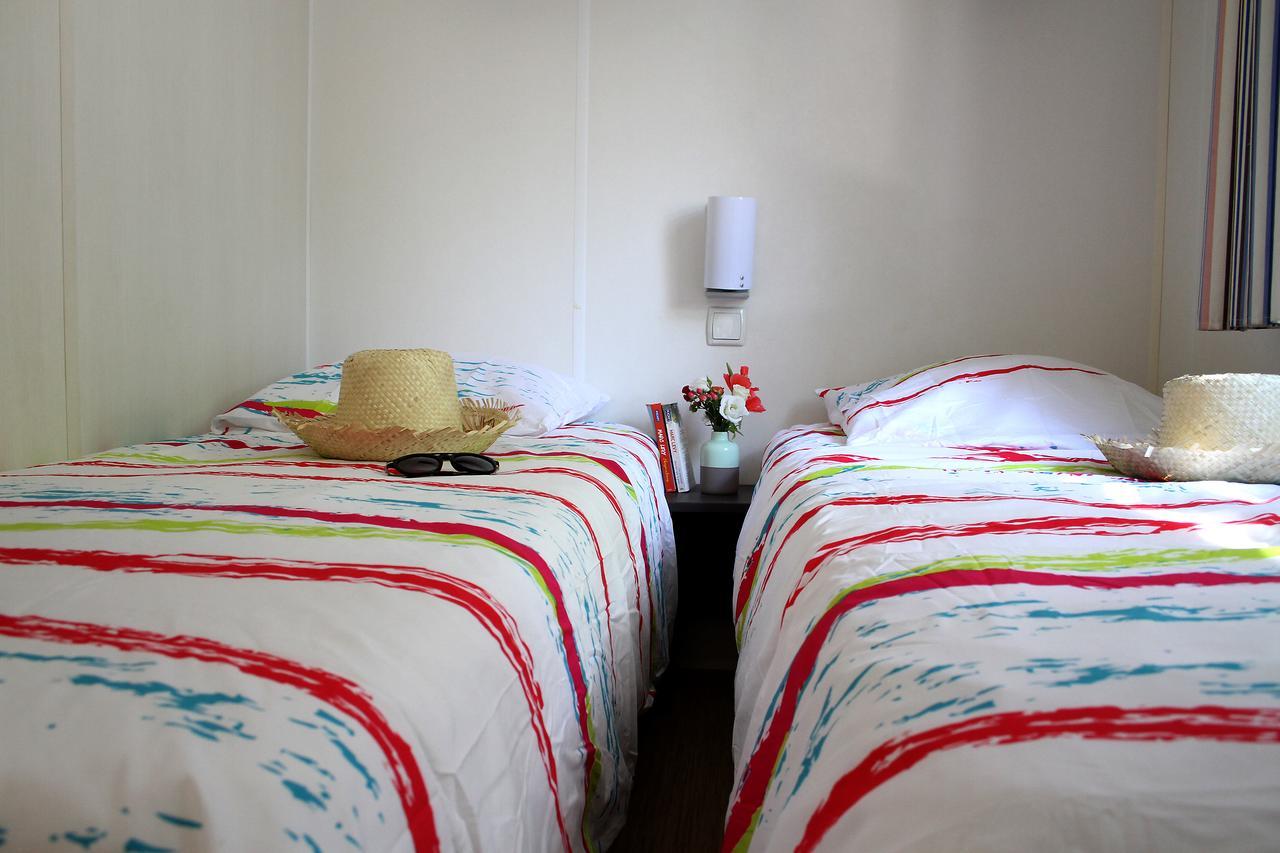 Camping Resort Les Champs Blancs Agde Esterno foto