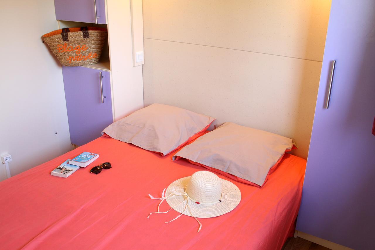 Camping Resort Les Champs Blancs Agde Esterno foto