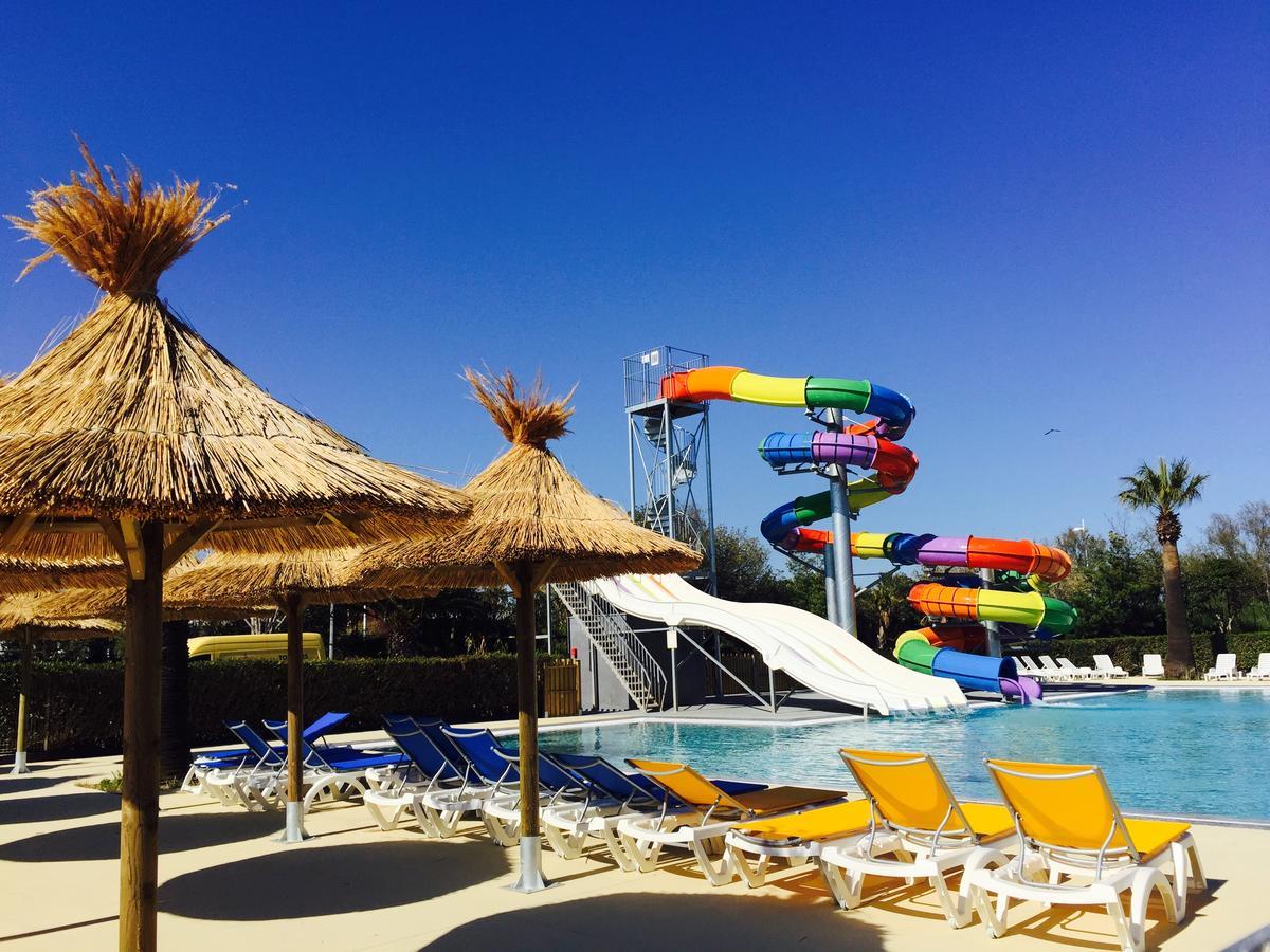 Camping Resort Les Champs Blancs Agde Esterno foto